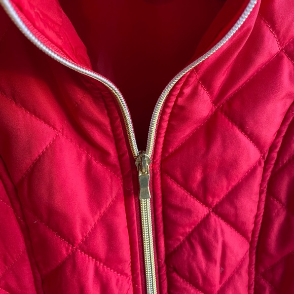 Kim Rogers Red Curvy Puffer Vest, Size 1X – Plus Size Winter Outerwear - Picture 3 of 10